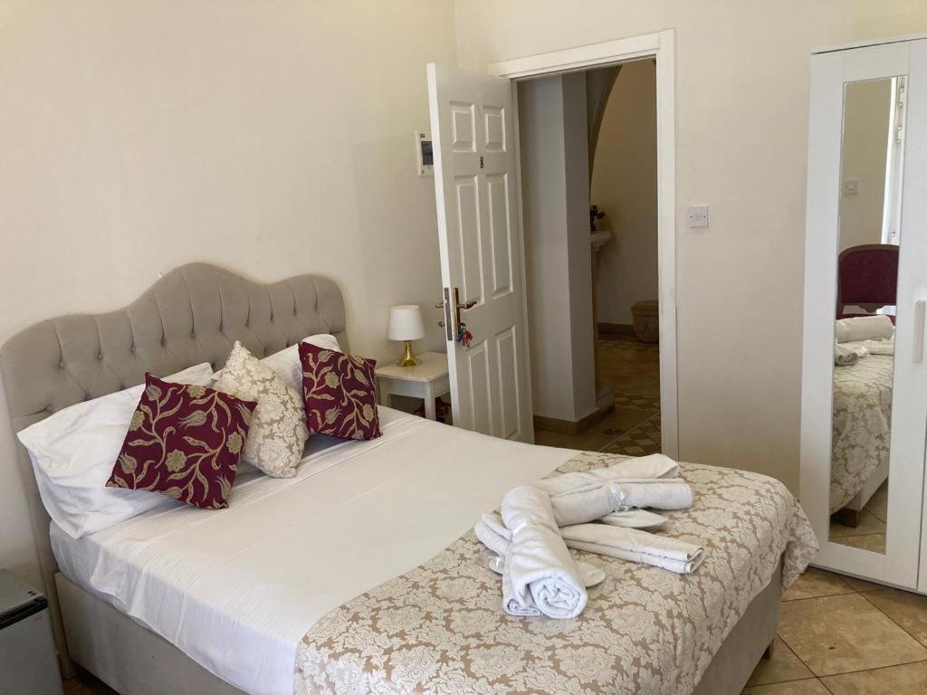 Lord'S Residence Boutique Hotel Kyrenia  Exterior foto