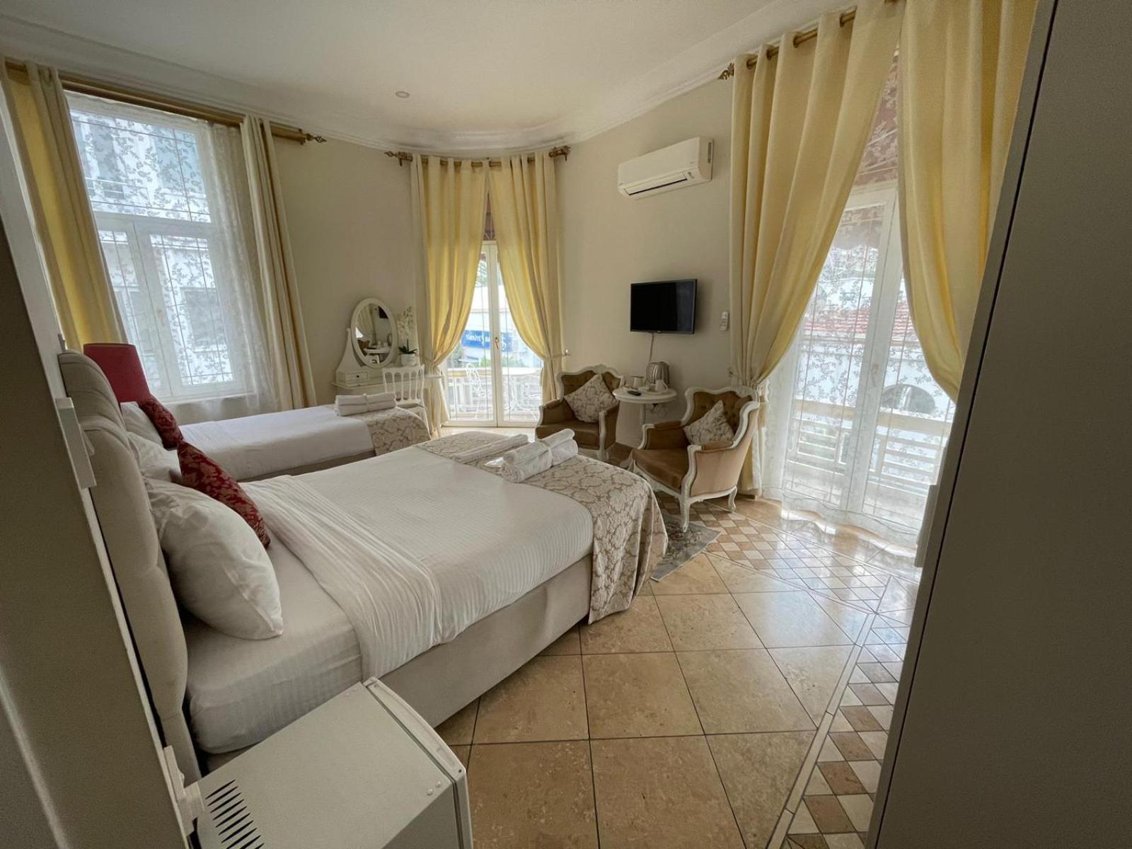 Lord'S Residence Boutique Hotel Kyrenia  Exterior foto